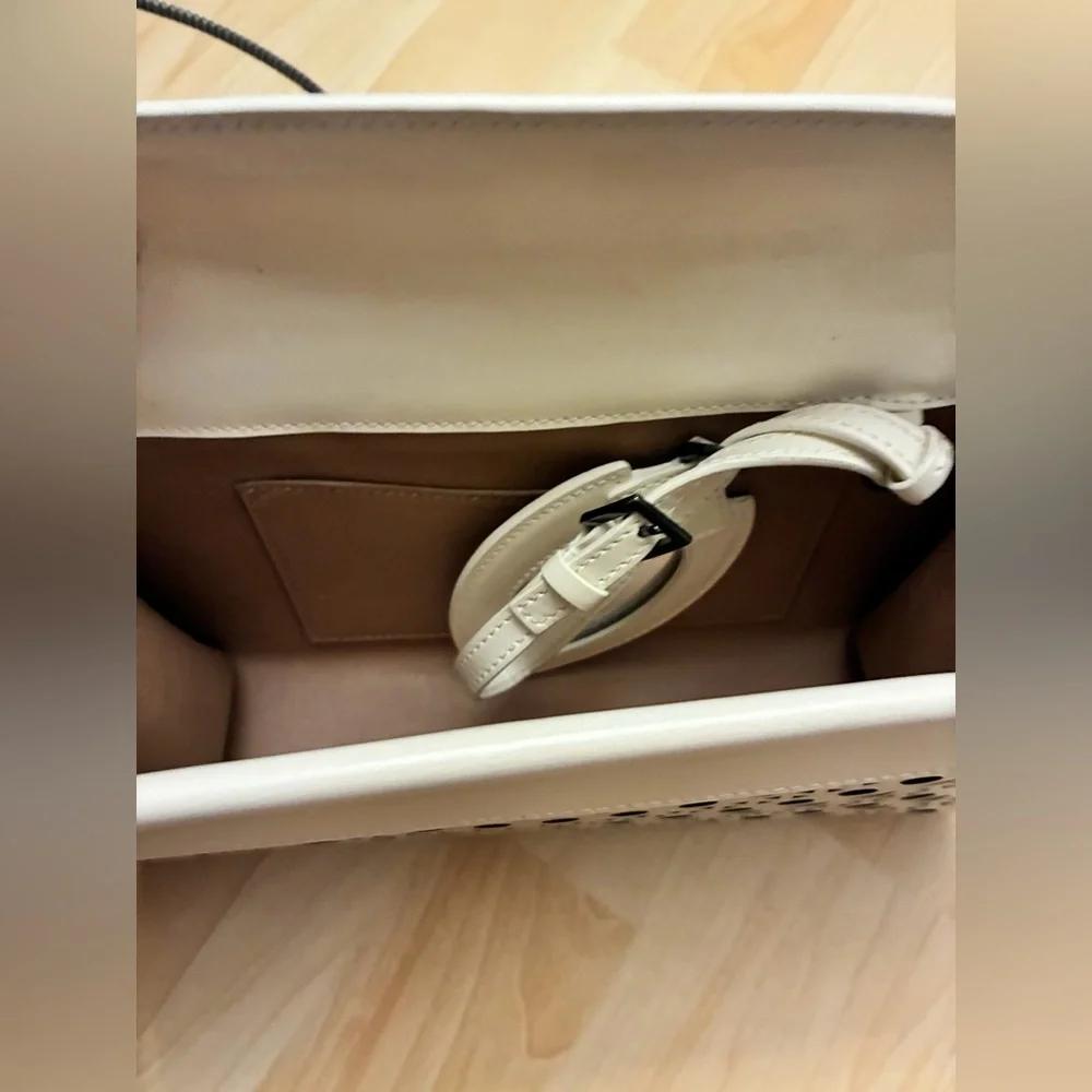 Alaïa Laser-Cut Vienne Leather Clutch
